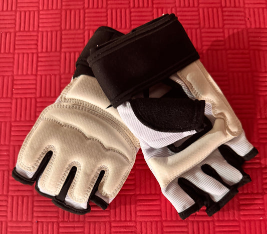 GUANTES STATUS